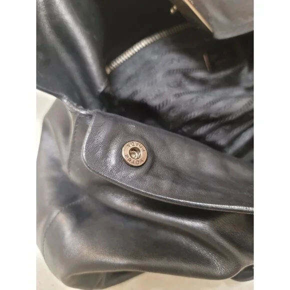 PRADA Milano Italy Black Tessuto-Vitelli Push-lock Easy Shoulder Bag Vintage - Picture 11 of 13
